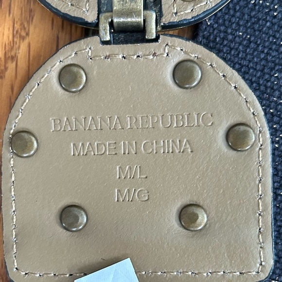 Banana Republic Elastic Belt, size M/L - Picture 5 of 7